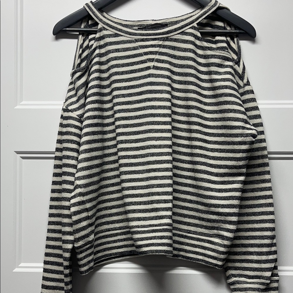 BCBGMaxAzria sweater - Picture 7 of 10